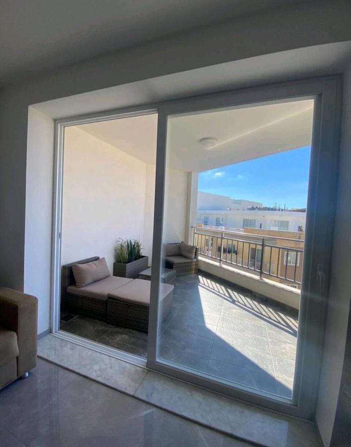 Modern 1 Bedroom Apartment 400M Away From The Sea St. Paul's Bay Dış mekan fotoğraf