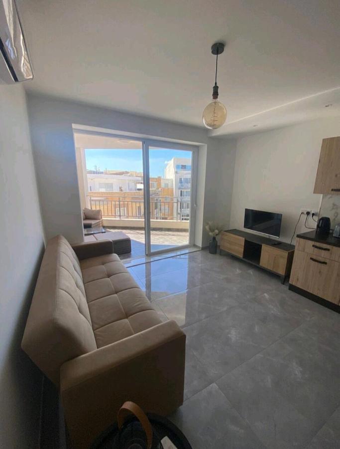 Modern 1 Bedroom Apartment 400M Away From The Sea St. Paul's Bay Dış mekan fotoğraf